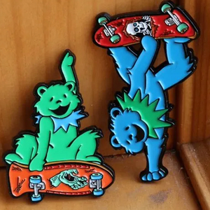 Bulk Price No Minimum Soft Enamel Black dye metal Mix Design Metal Badges Cute Bear Scooter Lapel Pins Directly Factory